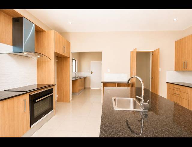 4 BEDROOM PROPERTY TO RENT IN BROOKLYN